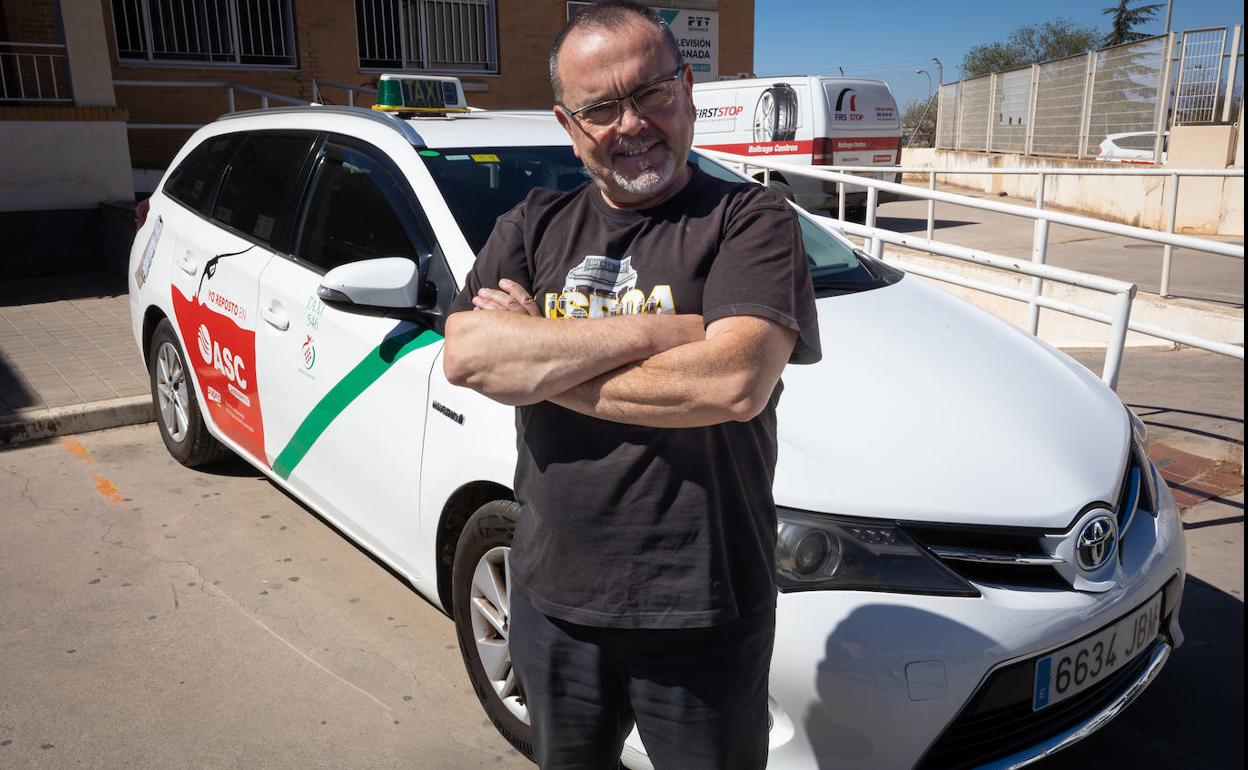 El presidente de la Gremial del Taxi, Ramón Alcaraz. 