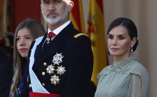 La Reina con verde se atreve