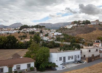 Imagen secundaria 1 - Vista general de varias zonas del municipio de Iznalloz.