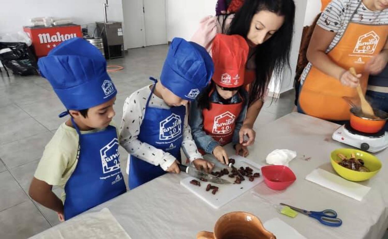 Niños participando en actividades en Sierro.