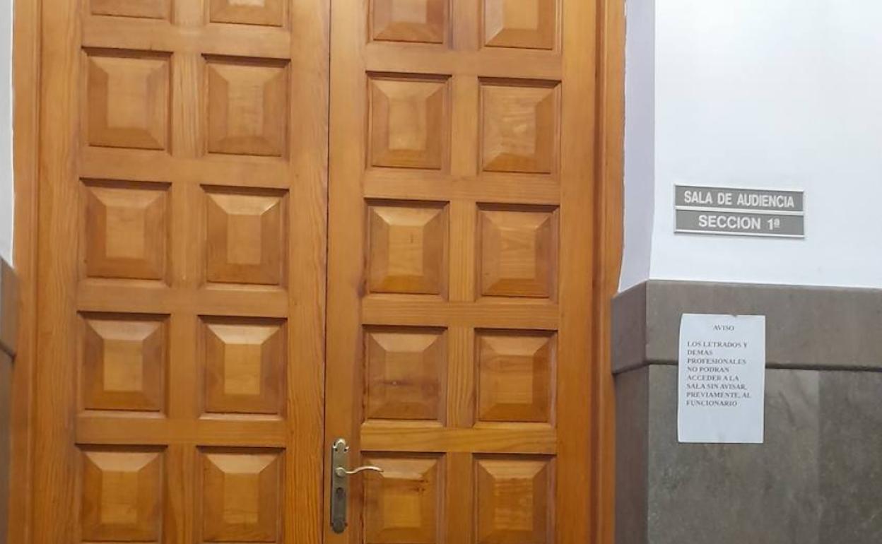 Tribunales: Acepta dos años de prisión por mantener sexo con su novia de 13  años en Granada | Ideal