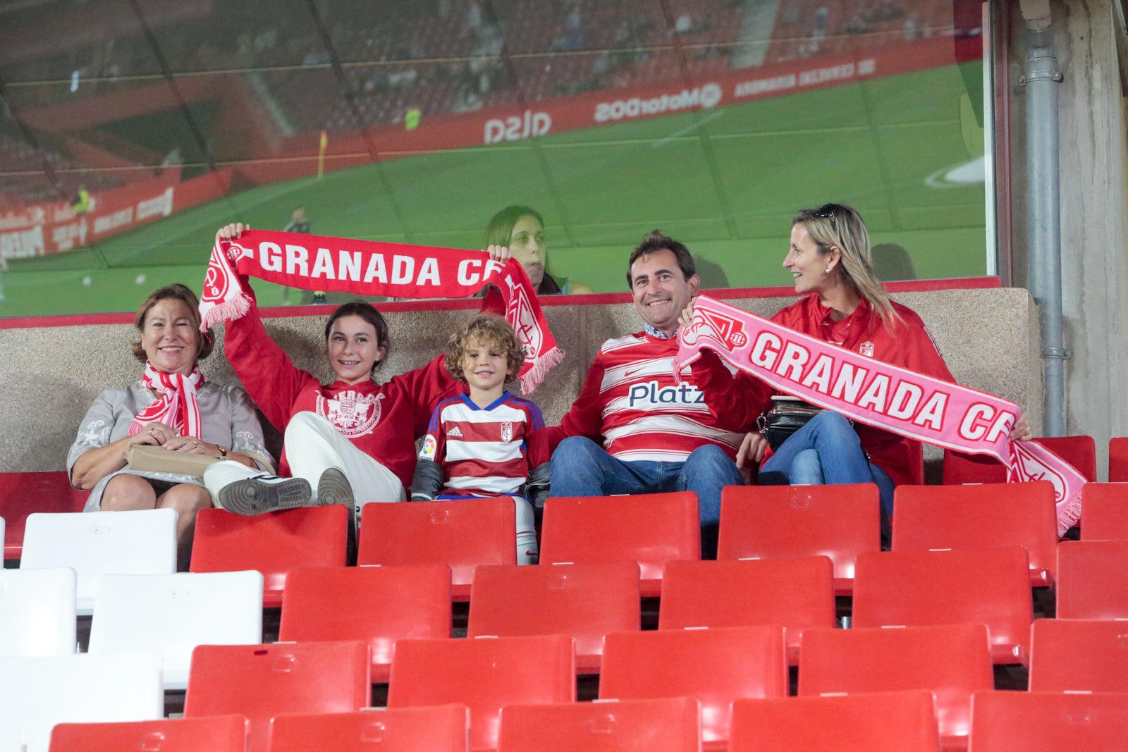 Fotos: Las mejores imágenes del Granada-Zaragoza