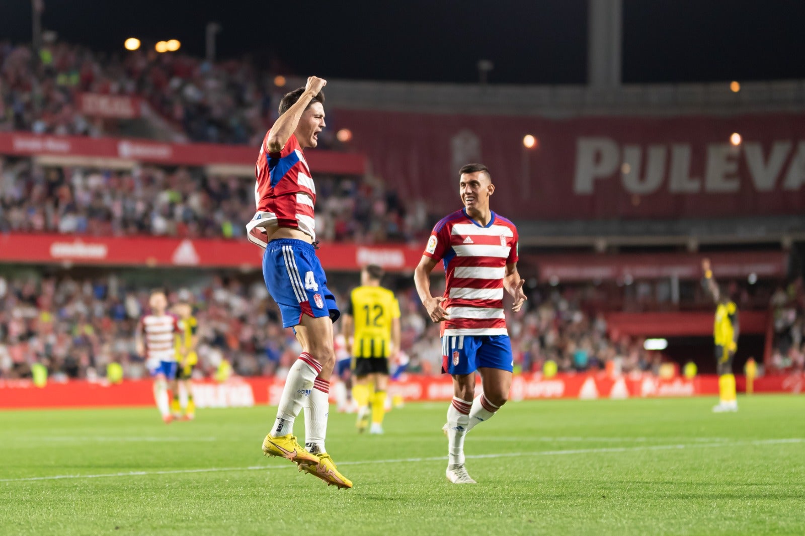 Fotos: Las mejores imágenes del Granada-Zaragoza