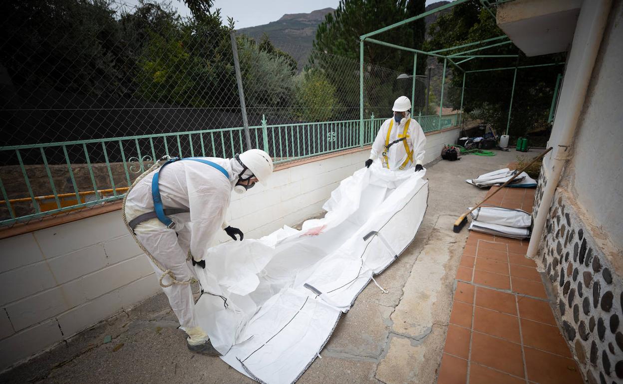 Retirada de amianto a un particular.
