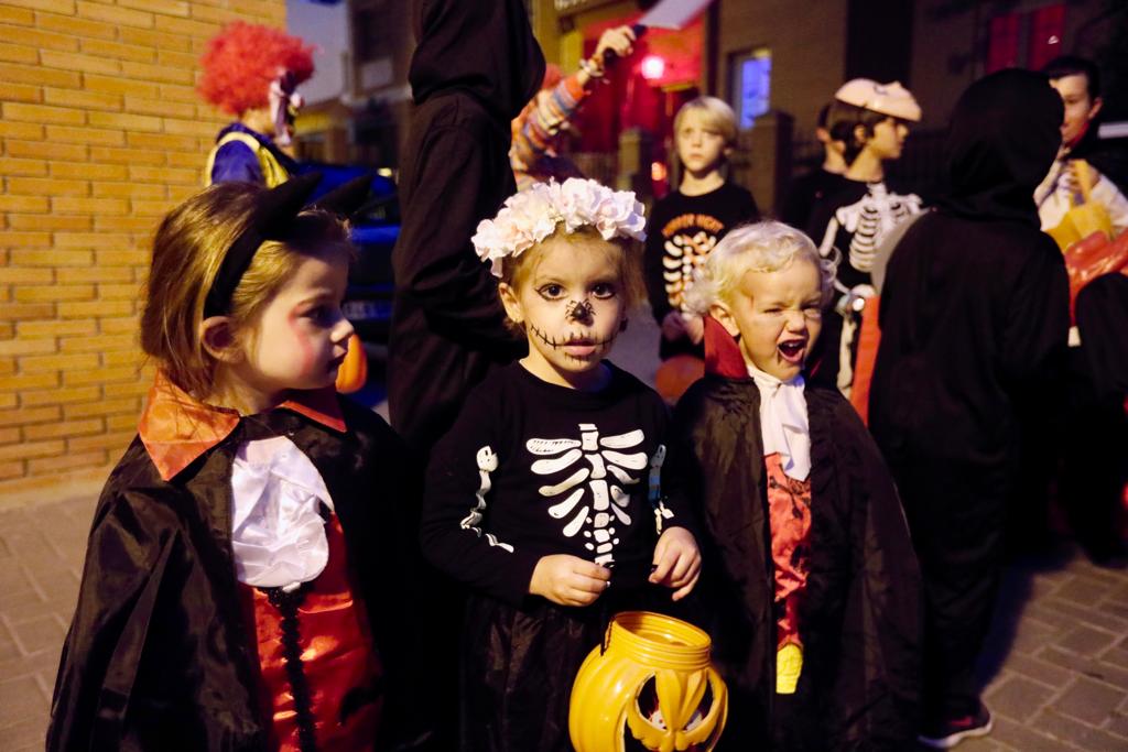 Los disfraces, a cual más terrorífico y sin distinción de edad.