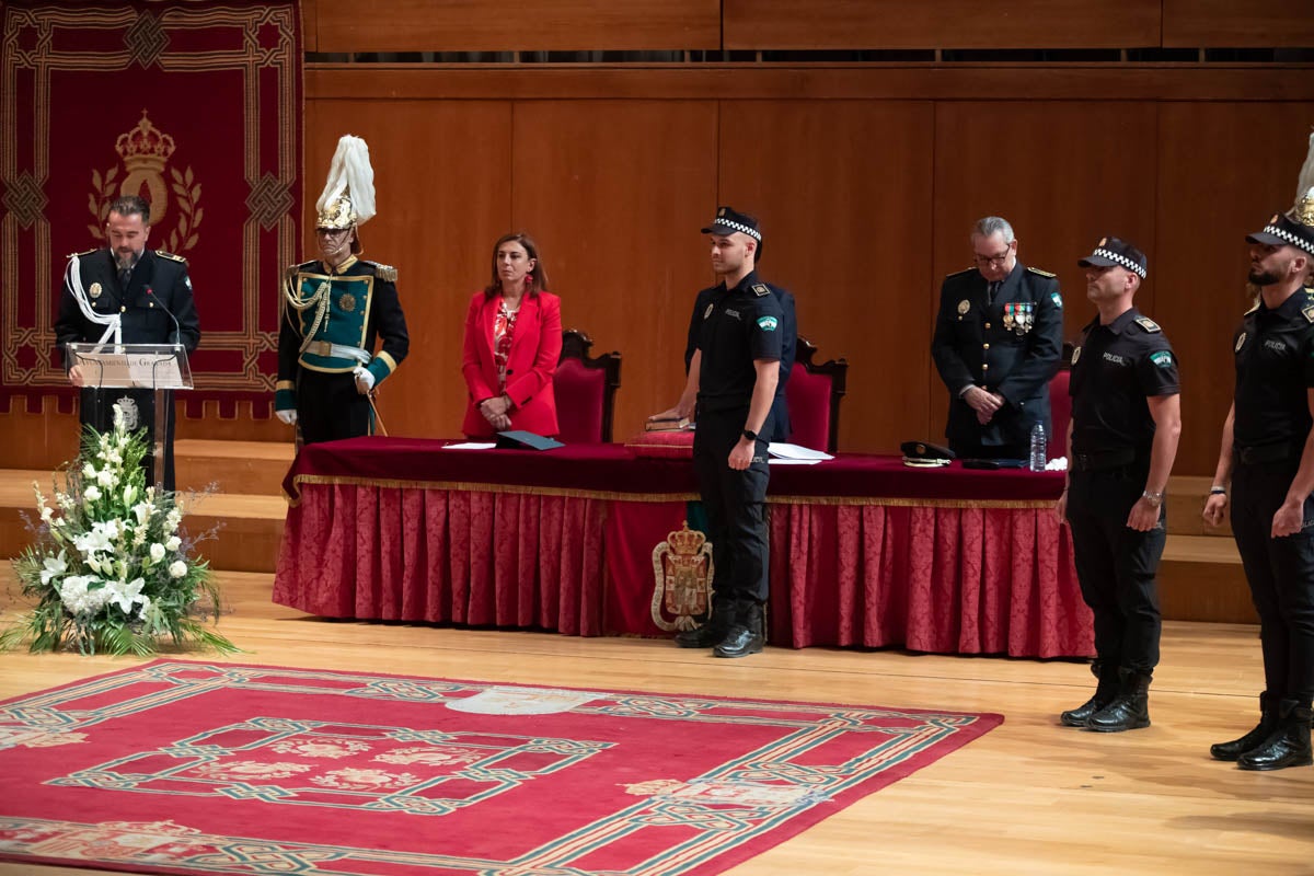 El Cuerpo celebra en la capital el día de su patrón, el Ángel Custodio
