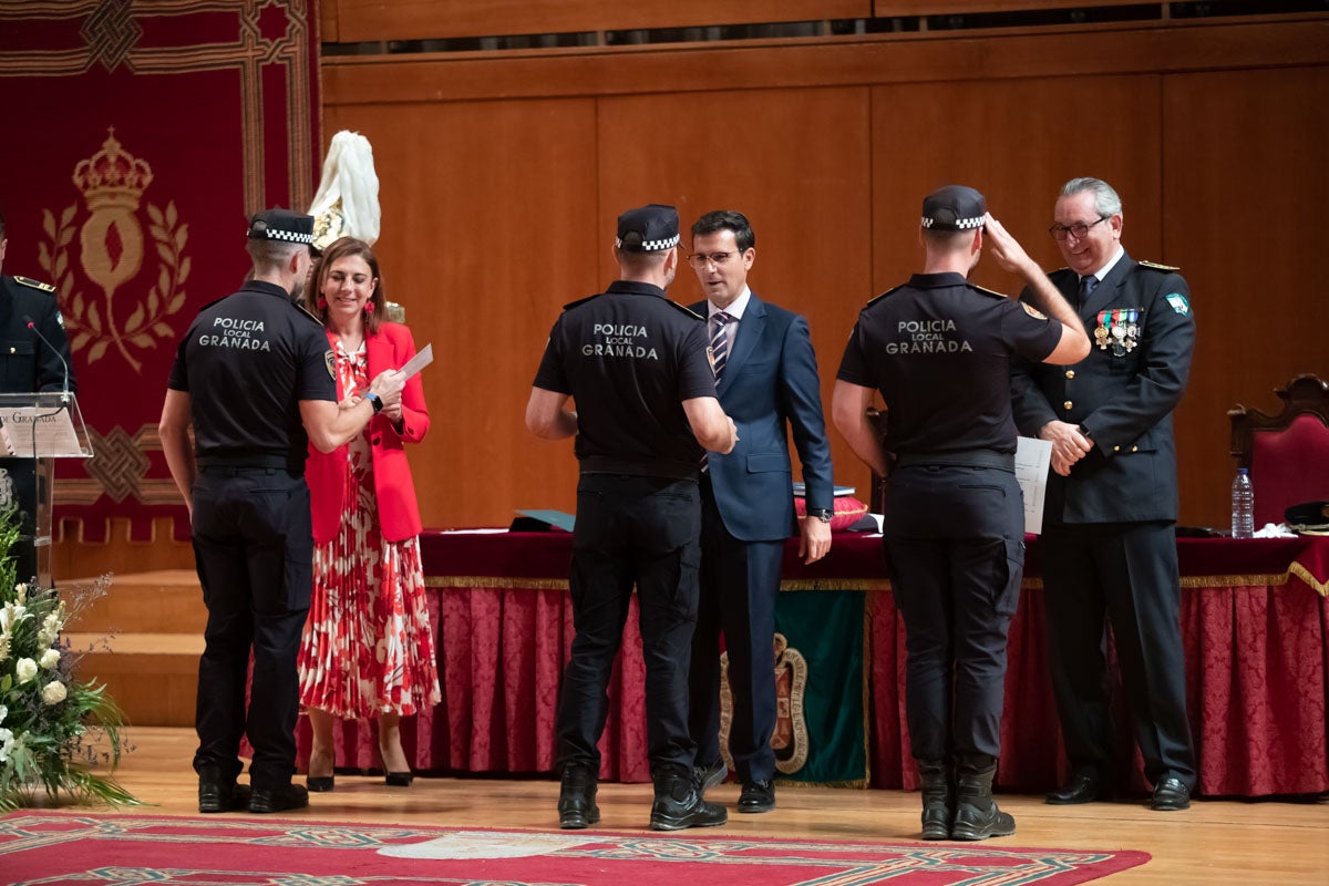 El Cuerpo celebra en la capital el día de su patrón, el Ángel Custodio