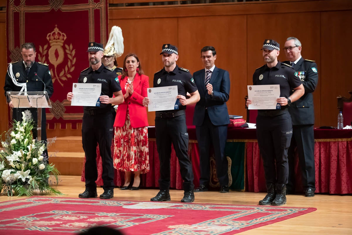 El Cuerpo celebra en la capital el día de su patrón, el Ángel Custodio