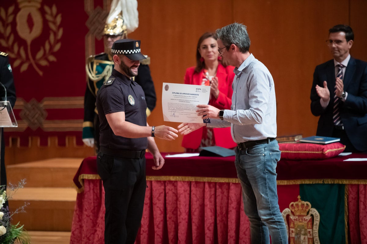 El Cuerpo celebra en la capital el día de su patrón, el Ángel Custodio