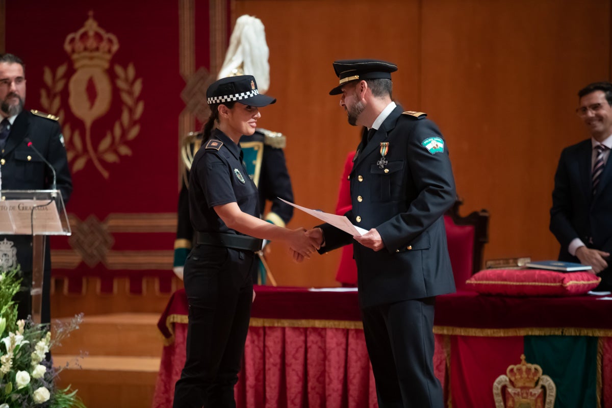 El Cuerpo celebra en la capital el día de su patrón, el Ángel Custodio