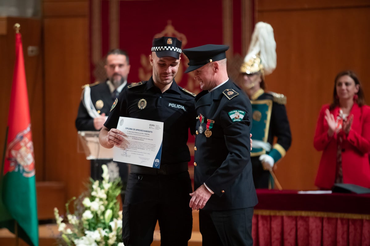 El Cuerpo celebra en la capital el día de su patrón, el Ángel Custodio