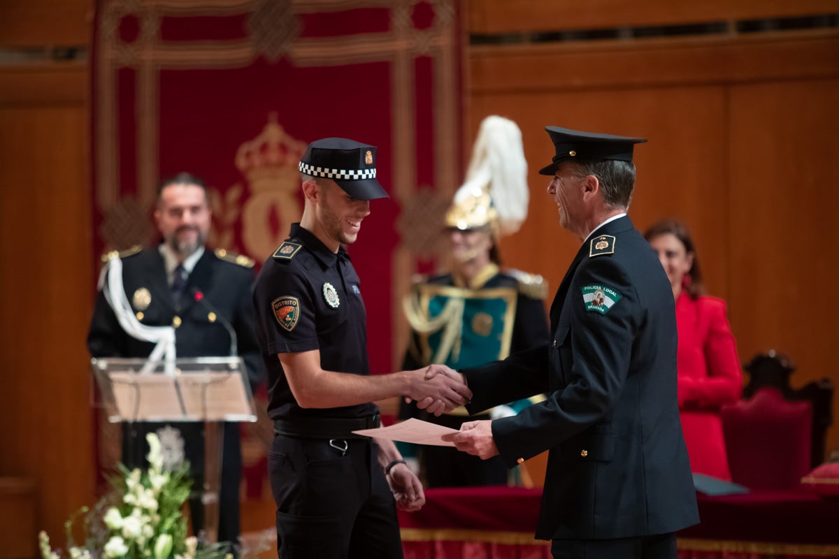 El Cuerpo celebra en la capital el día de su patrón, el Ángel Custodio