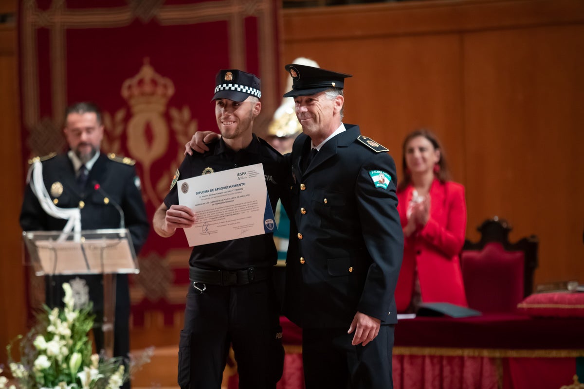 El Cuerpo celebra en la capital el día de su patrón, el Ángel Custodio