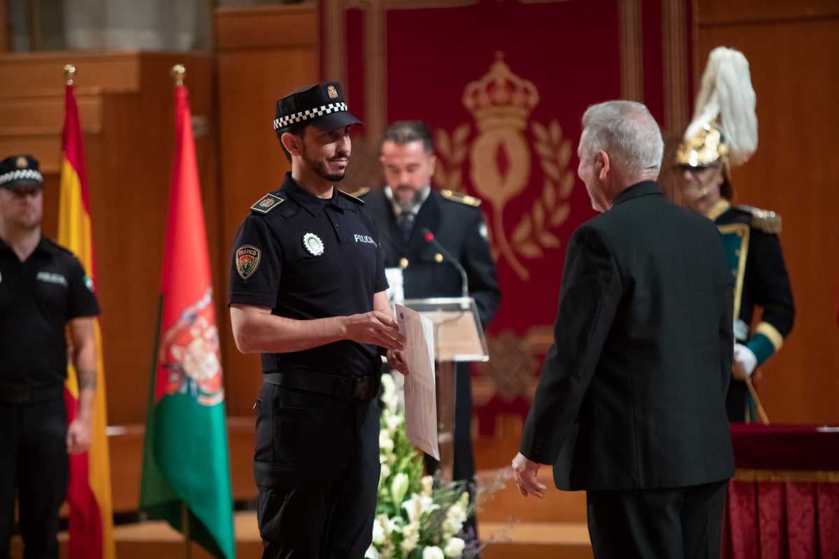 El Cuerpo celebra en la capital el día de su patrón, el Ángel Custodio