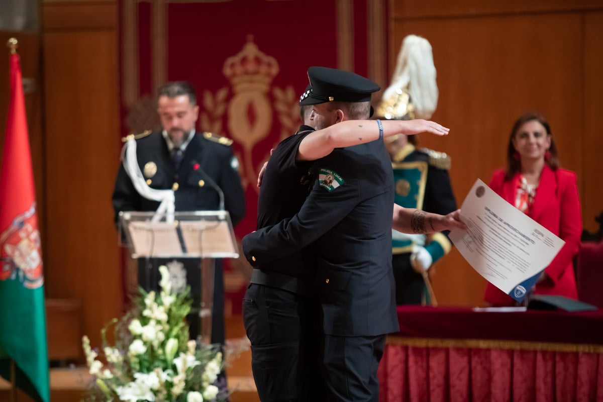 El Cuerpo celebra en la capital el día de su patrón, el Ángel Custodio