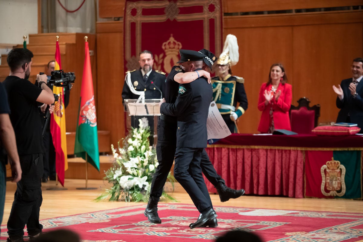 El Cuerpo celebra en la capital el día de su patrón, el Ángel Custodio