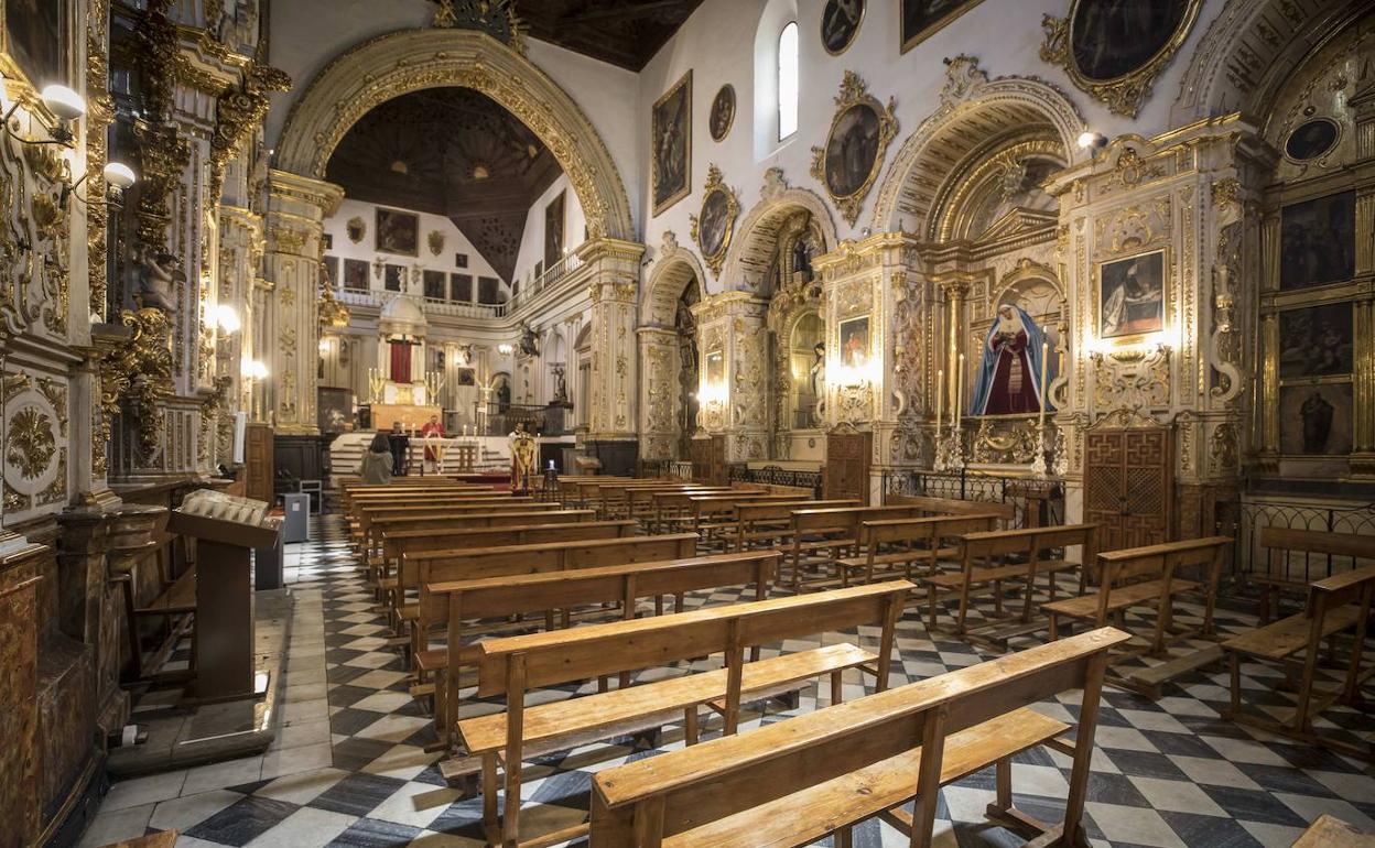 El agredido en Granada es copárroco de San Gil y Santa Ana.