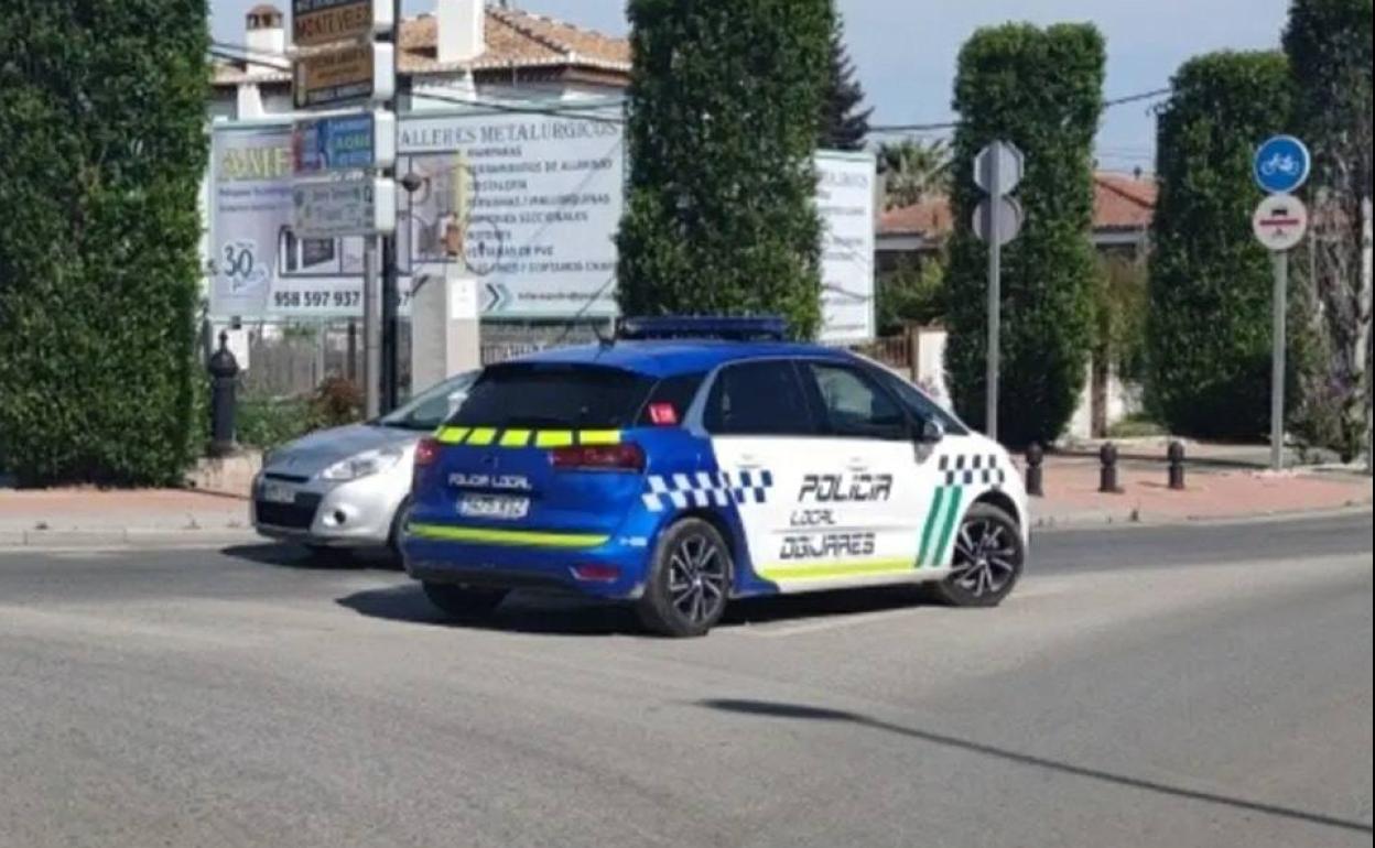 Imagen de un vehículo de la Policía Local de Ogíjares.