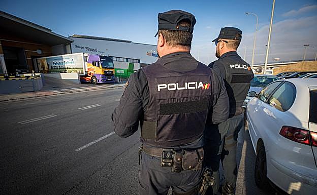 Vigilancia en Mercagranada a primera hora de este lunes