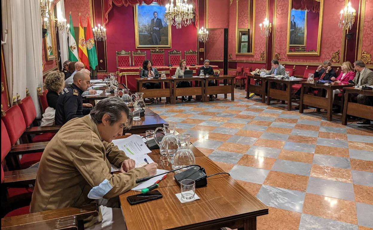 Comisión informativa de Seguridad Ciudadana celebrada este martes en el salón de plenos del Ayuntamiento.