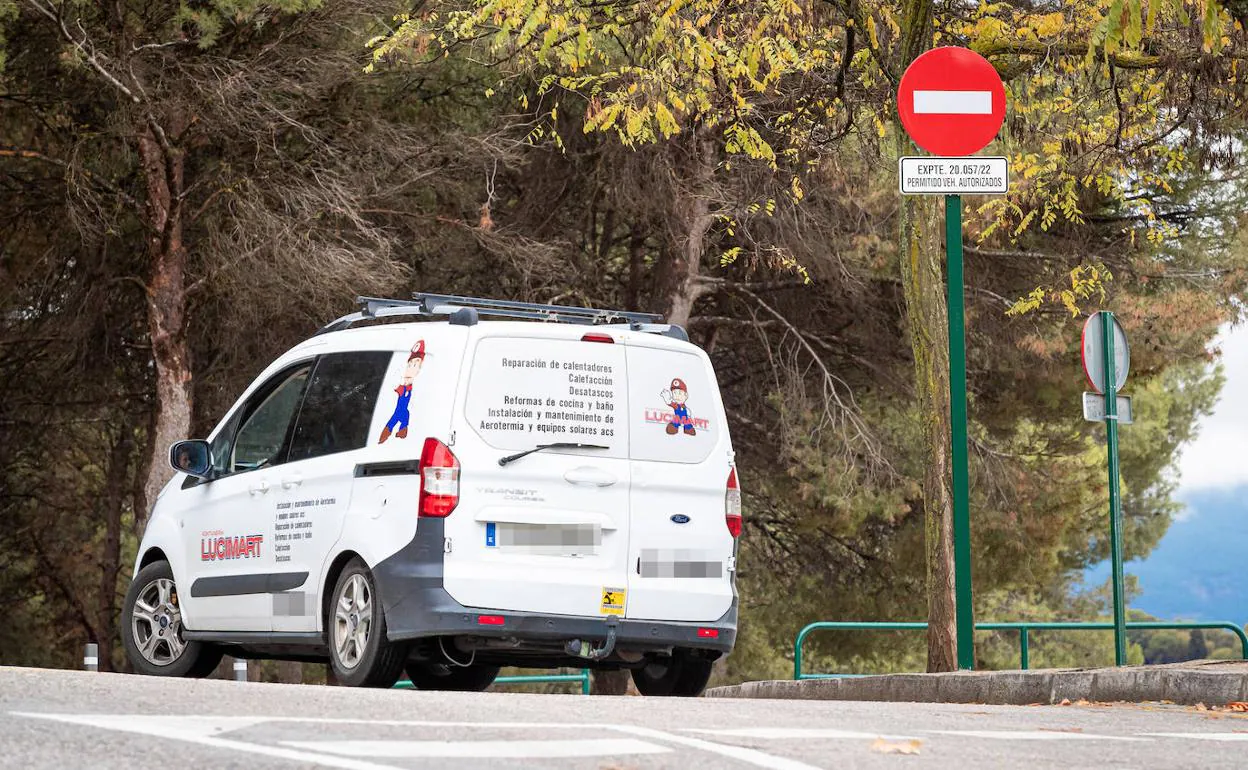 Restringido el acceso a San Miguel Alto solo a residentes para