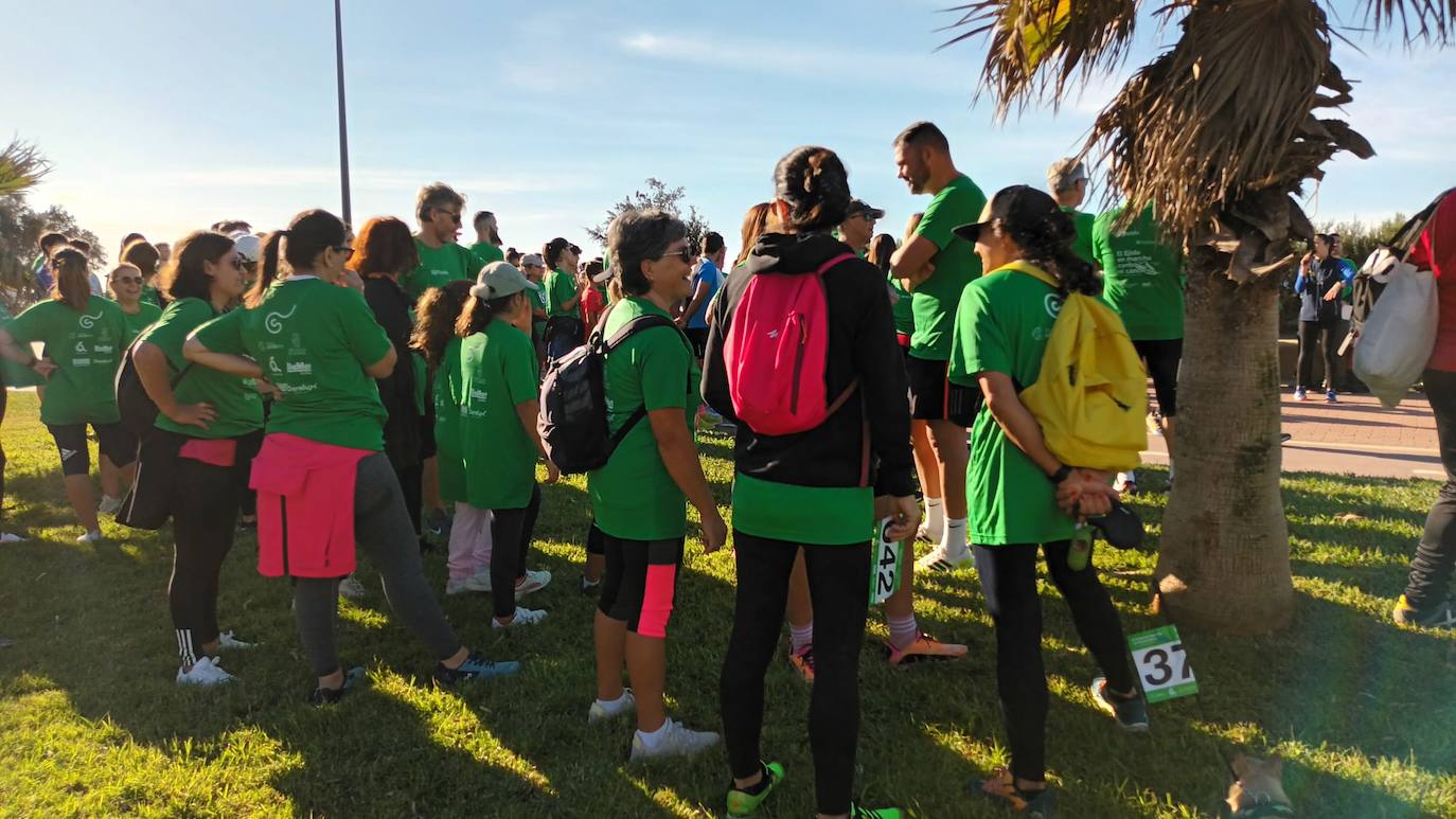 Fotos: Búscate en la Carrera de la AECC en Almerimar