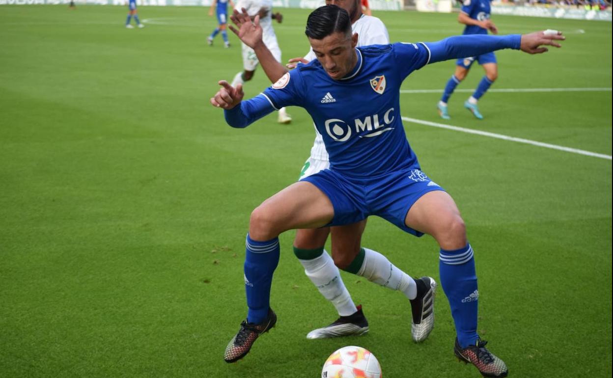 Acción del partido disputado en El Arcángel