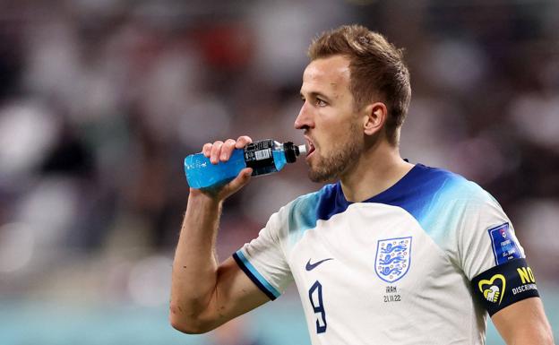 Kane ha portado un brazalete con el mensaje 'No discrimination' en el partido contra Irán.