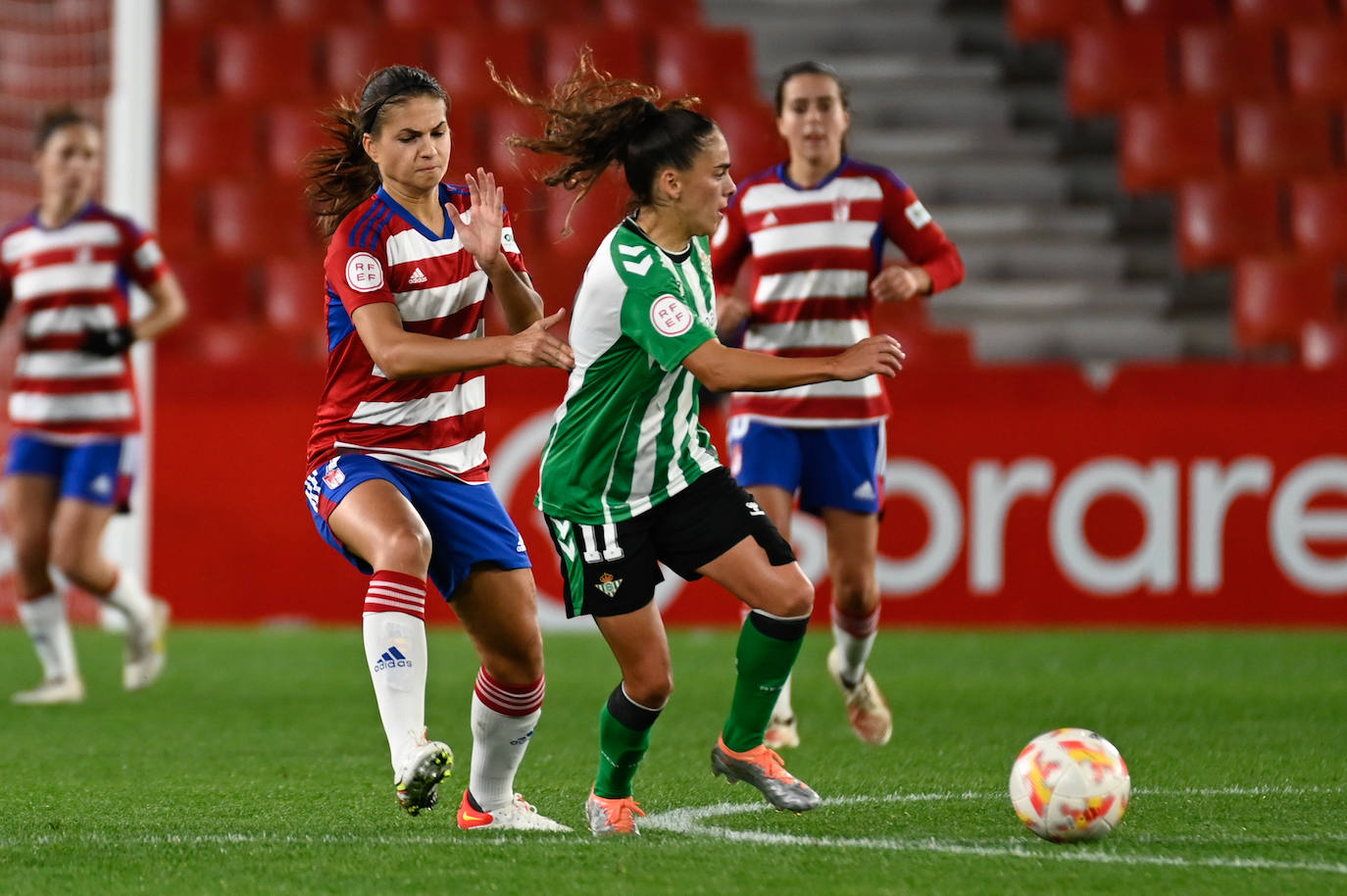 Las jugadoras rojiblancas derrotaron con una Pamela estelar al Betis, uno de los 'cocos' del torneo.