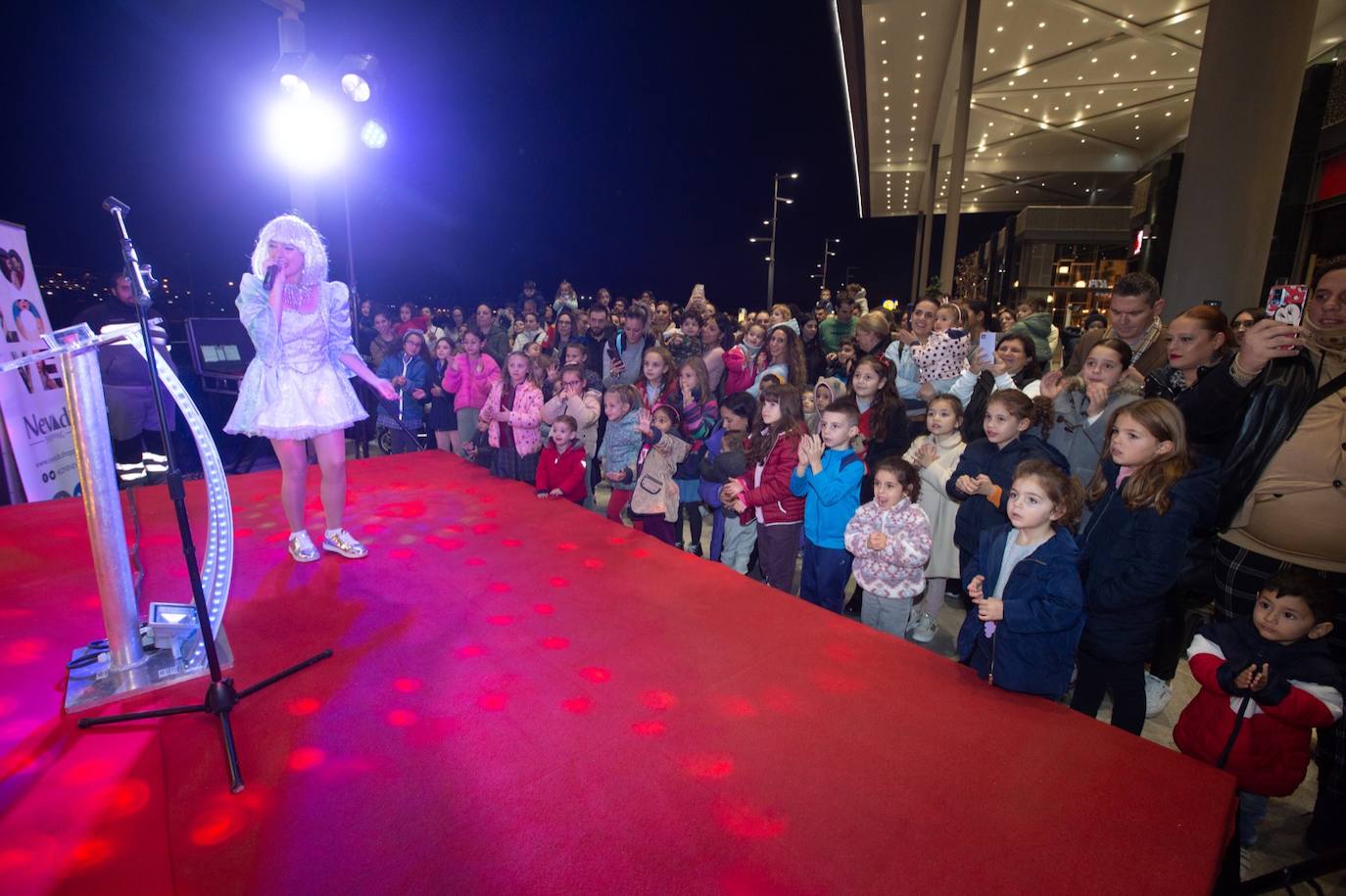 Encendido en el centro comercial Nevada. 