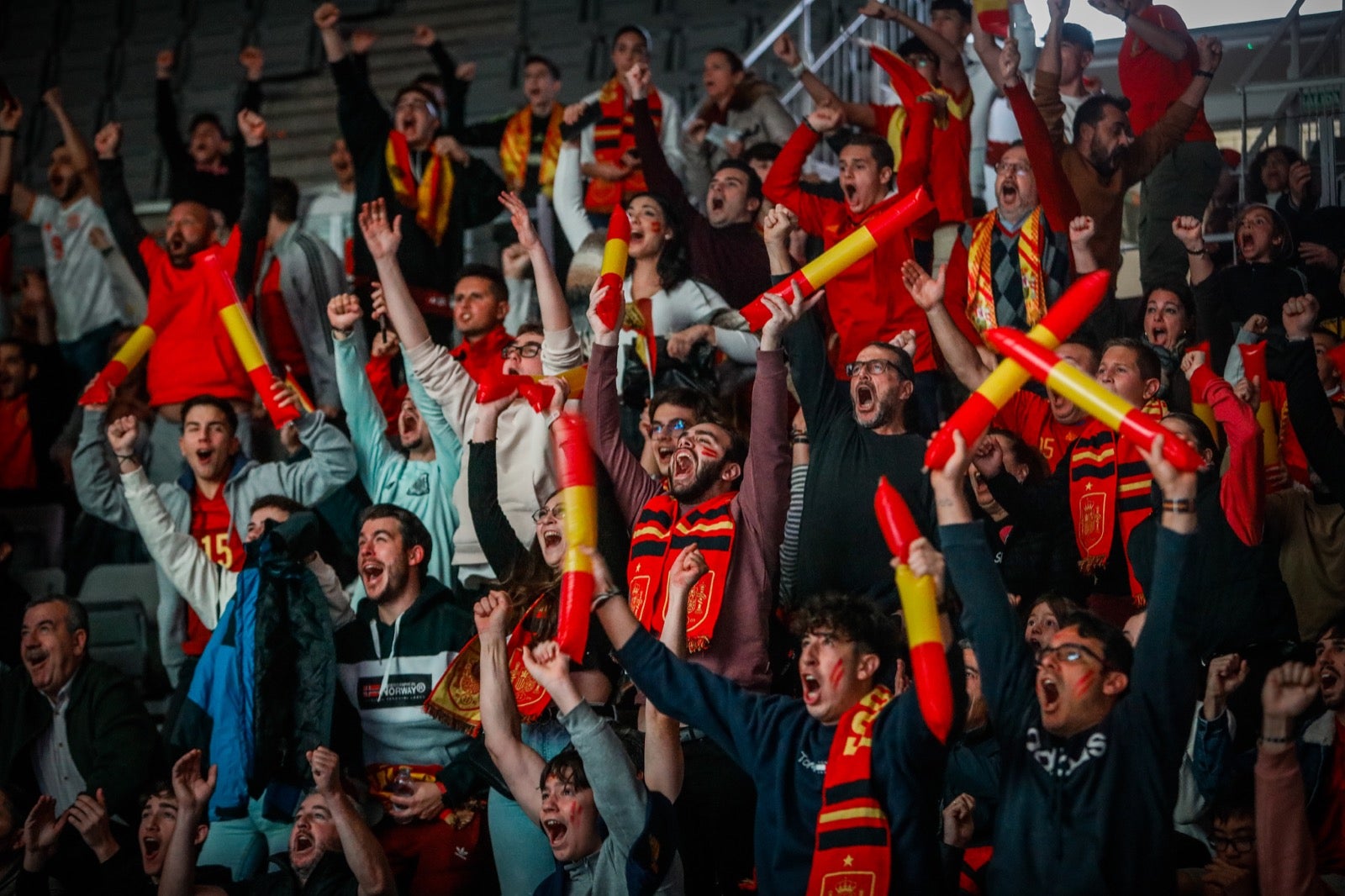 Ambiente en el Palacio de Deportes de Granada. 