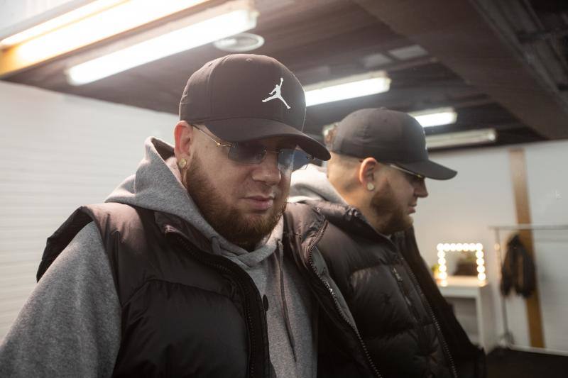 Maka, en el camerino del Palacio de los Deportes. 
