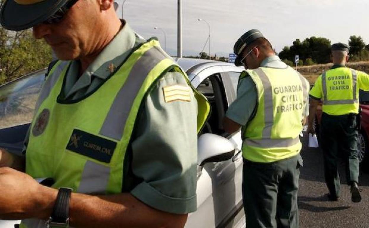 Aviso de tráfico: Multas imposibles: qué debes hacer en caso que te notifiquen una