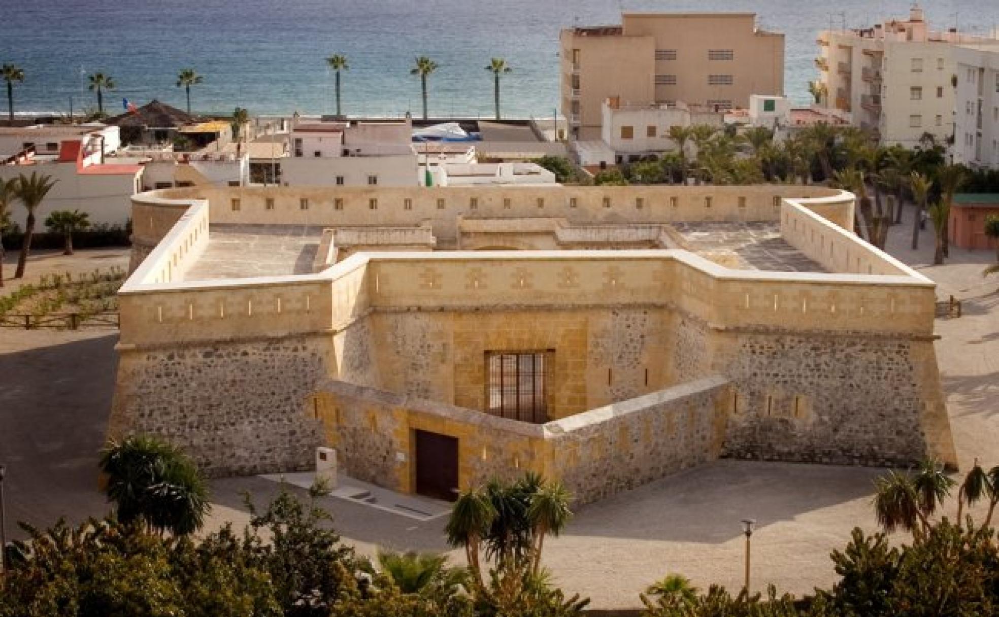 Castillo-fortín de La Herredura. 