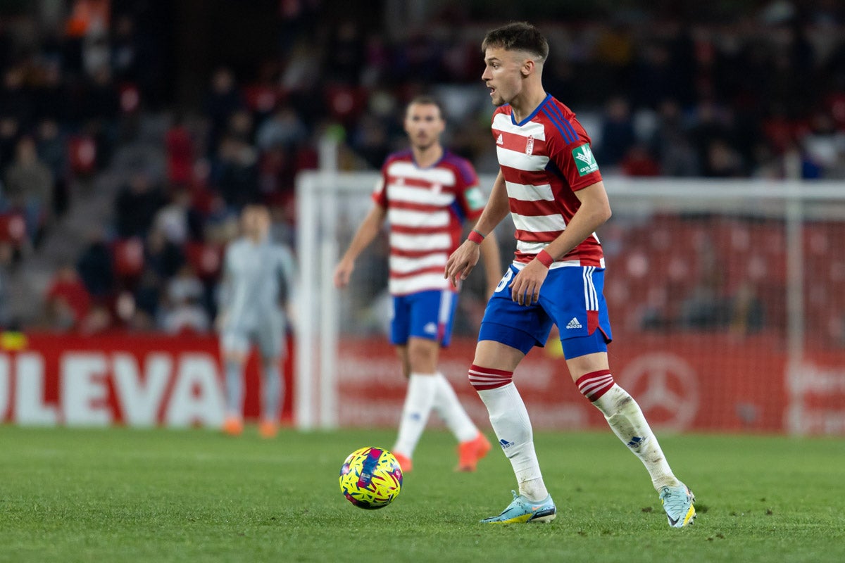 Las mejores imágenes del partido disputado este viernes en Los Cármenes