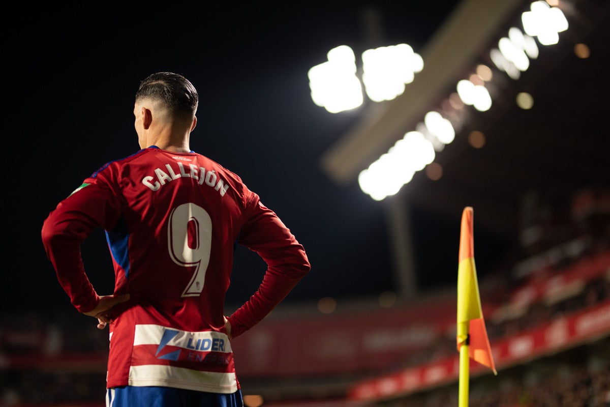 Las mejores imágenes del partido disputado este viernes en Los Cármenes