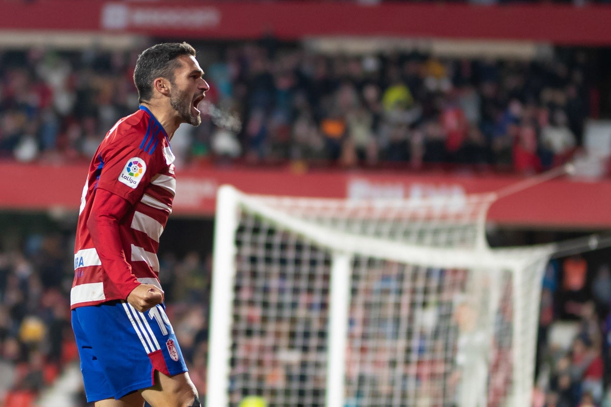 Las mejores imágenes del partido disputado este viernes en Los Cármenes