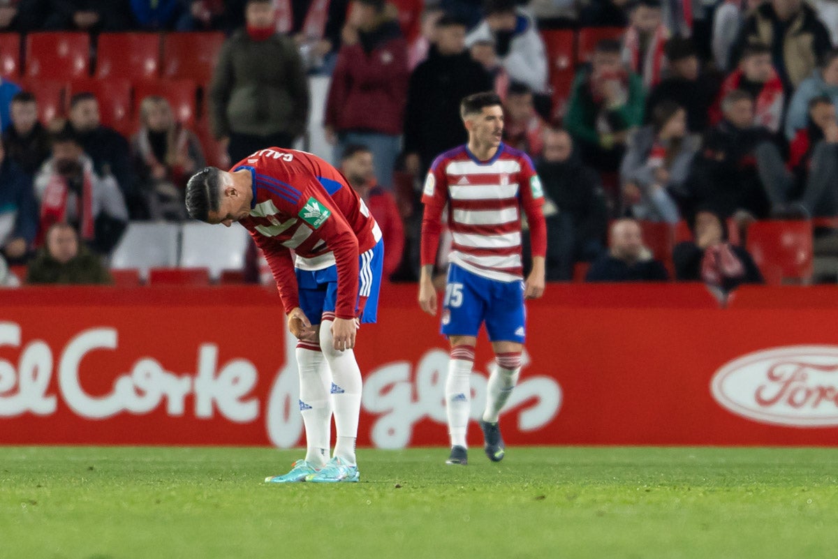 Las mejores imágenes del partido disputado este viernes en Los Cármenes