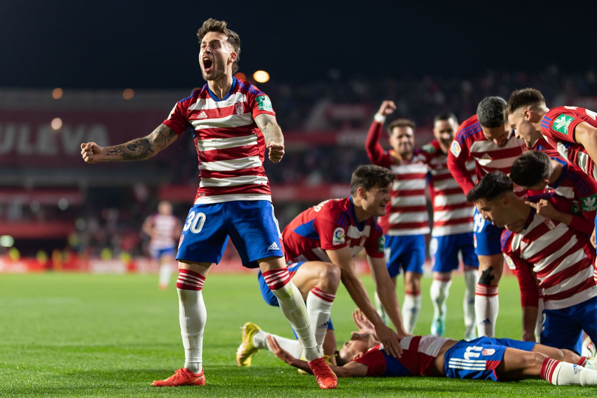 Las mejores imágenes del partido disputado este viernes en Los Cármenes