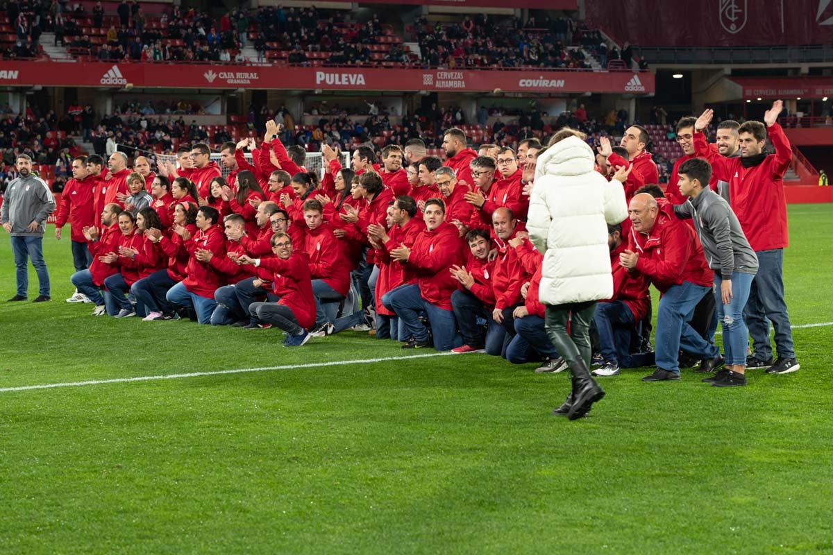 Las mejores imágenes del partido disputado este viernes en Los Cármenes