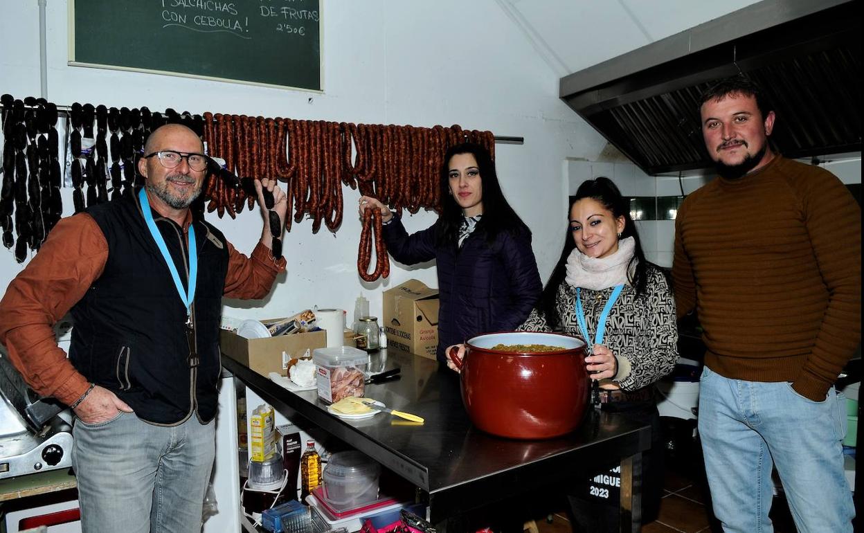 Mecina Bombarón y Yegen celebran a lo grande la fiesta de la matanza del cerdo