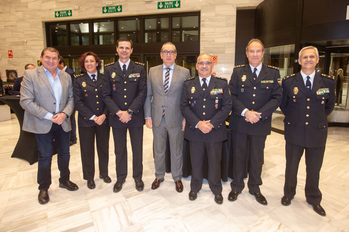 Los premiados e invitados tuvieron la ocasión de hablar distendidamente durante el cóctel posterior a la gala
