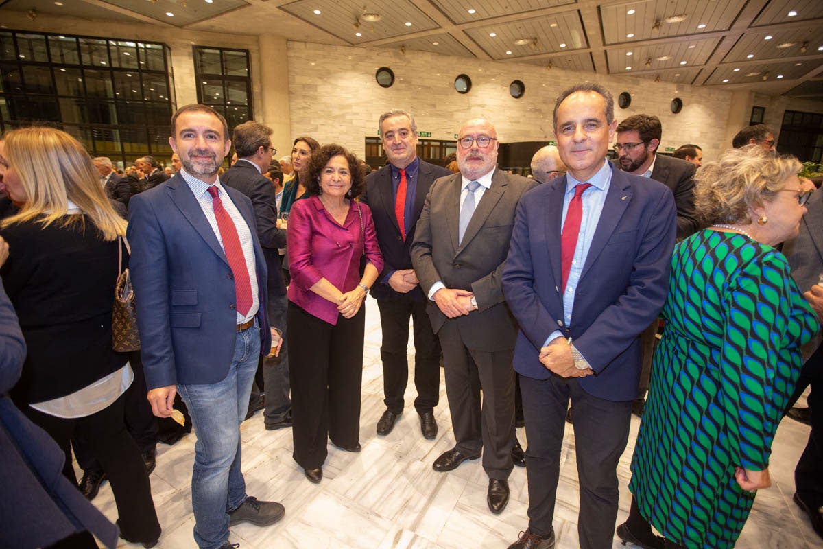 Los premiados e invitados tuvieron la ocasión de hablar distendidamente durante el cóctel posterior a la gala