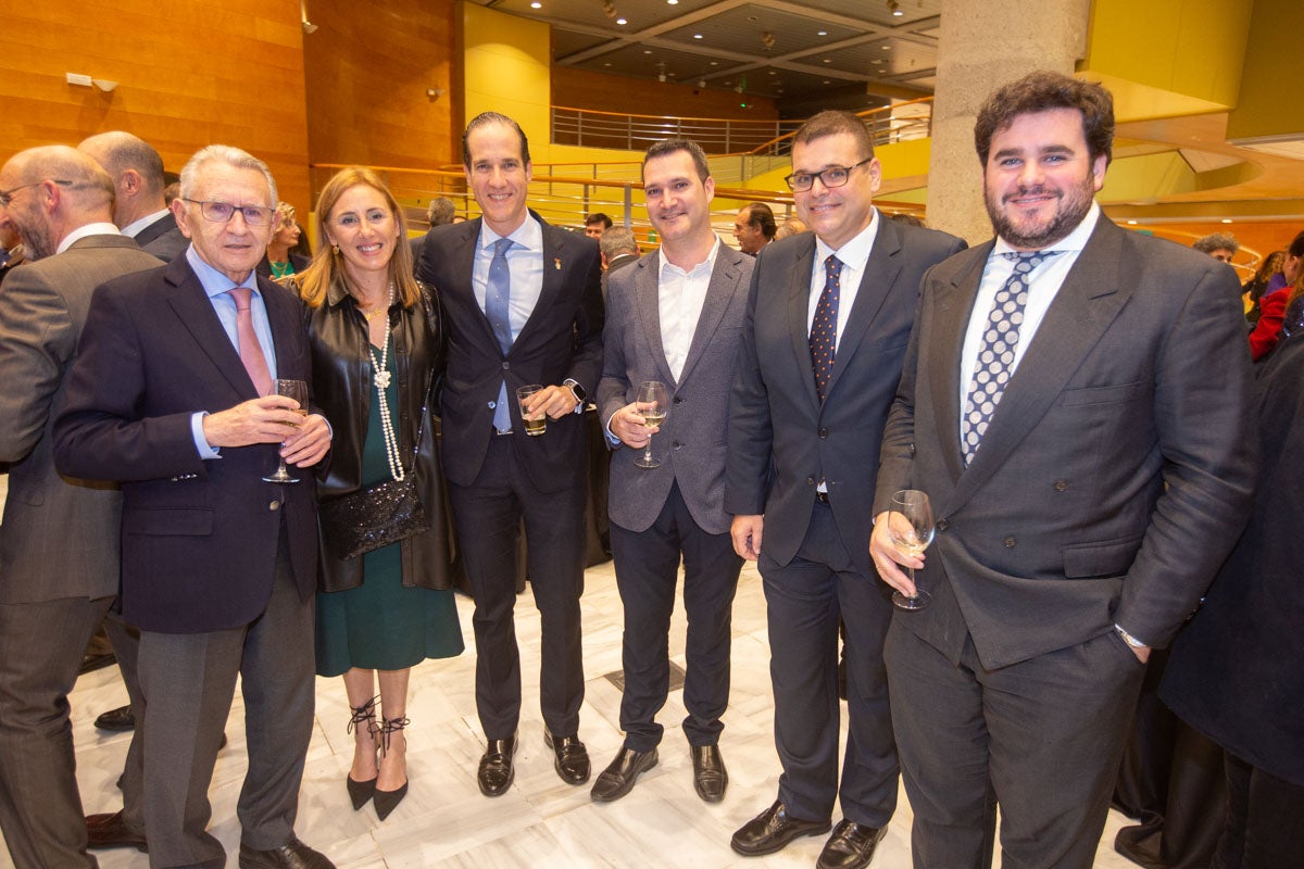 Los premiados e invitados tuvieron la ocasión de hablar distendidamente durante el cóctel posterior a la gala