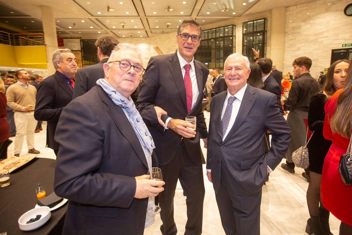 Los premiados e invitados tuvieron la ocasión de hablar distendidamente durante el cóctel posterior a la gala