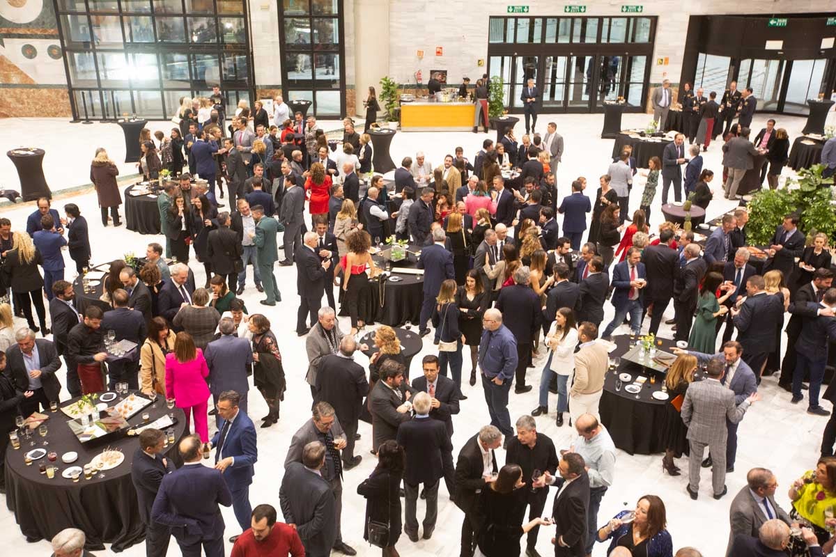 Los premiados e invitados tuvieron la ocasión de hablar distendidamente durante el cóctel posterior a la gala