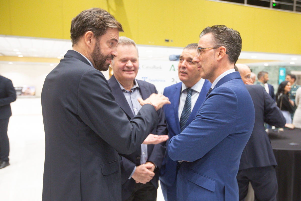 Los premiados e invitados tuvieron la ocasión de hablar distendidamente durante el cóctel posterior a la gala