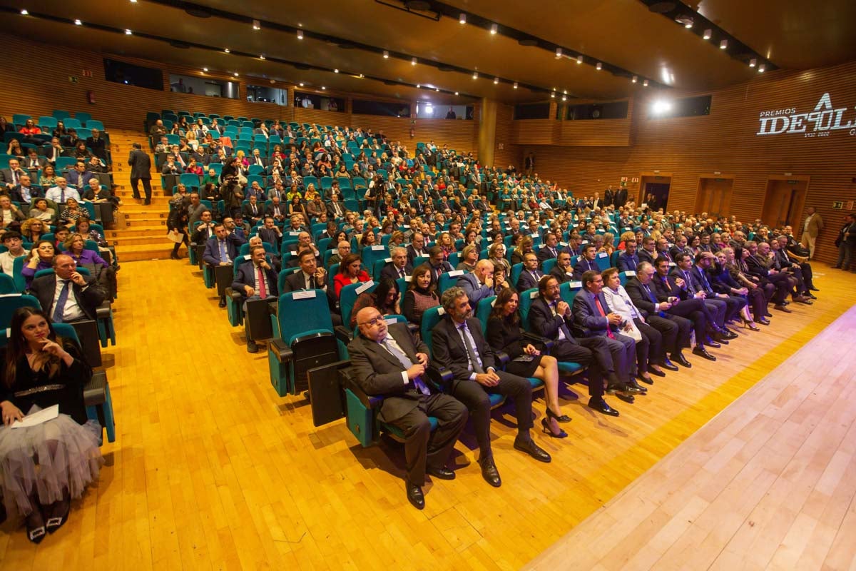 Los granadinos más destacados del año recibieron su reconocimiento en el Palacio de Congresos de la capital