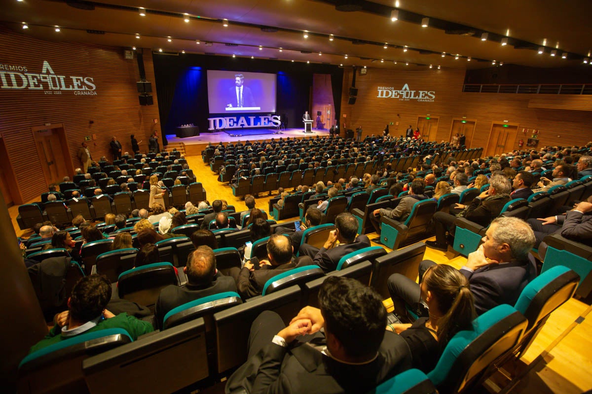 Los granadinos más destacados del año recibieron su reconocimiento en el Palacio de Congresos de la capital