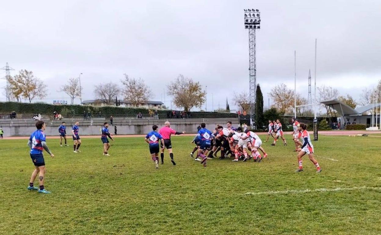 El equipo almeriense fue superior en las melés. 